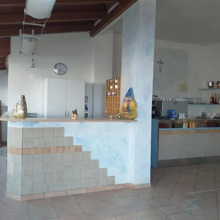 Quadruple For A Totally Relaxing 20 Meters From The Sea Отель типа 