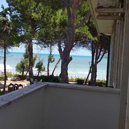 Bed & Breakfast Quadruple For A Totally Relaxing 20 Meters From The Sea Pineto