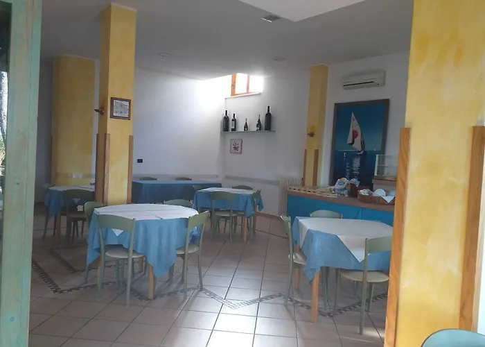 Panzió Quadruple For A Totally Relaxing 20 Meters From The Sea