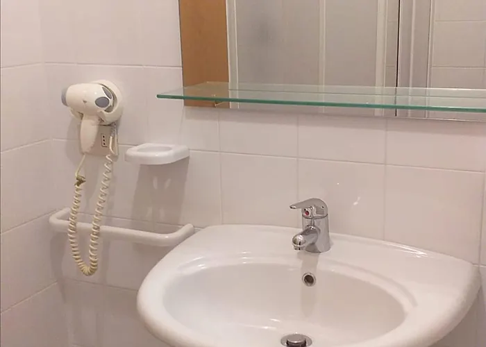 Quadruple For A Totally Relaxing 20 Meters From The Sea Panzió 3*